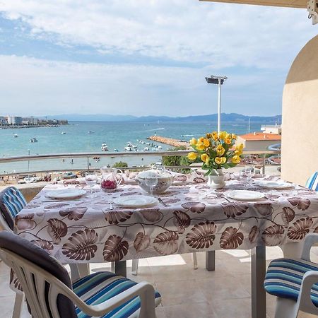 Passeig Del Mar Apartment L' Escala Екстериор снимка