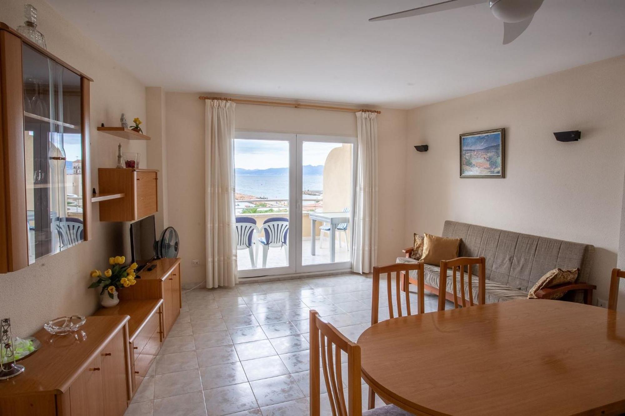Passeig Del Mar Apartment L' Escala Екстериор снимка