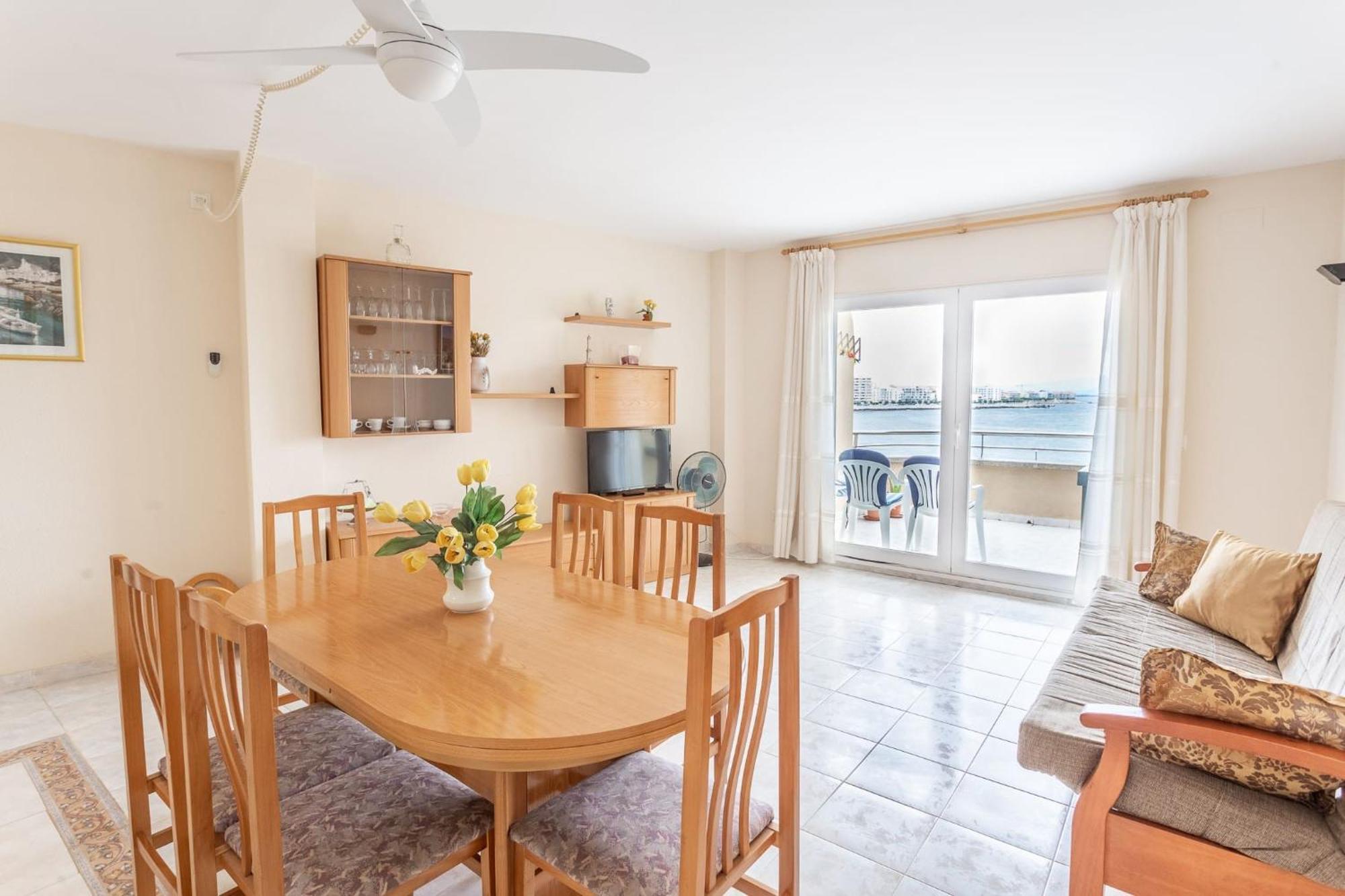Passeig Del Mar Apartment L' Escala Екстериор снимка